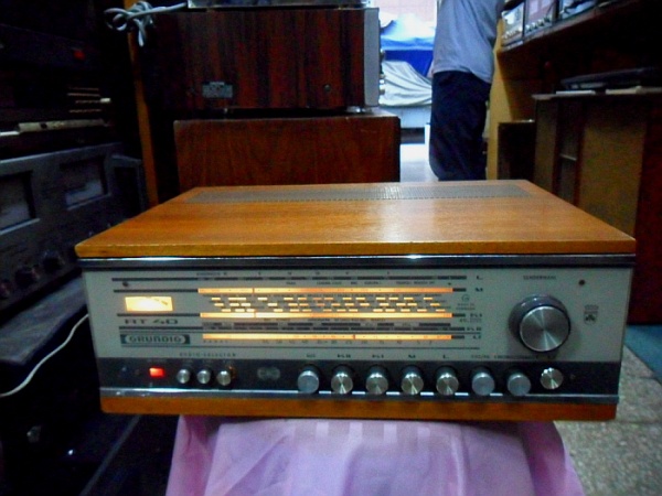 GRUNDIG (그룬딕) [튜너] RT-40